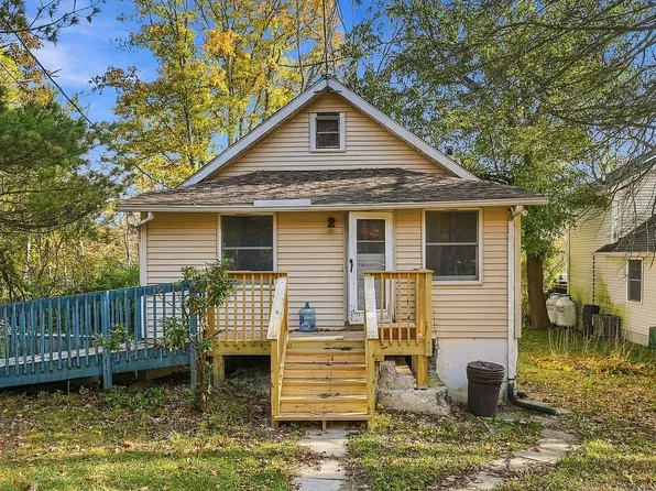 5 Banker Rd, Hewitt, NJ 07421