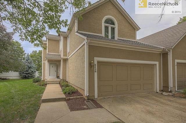 Welcome Home to 8428 W. 119th Terrace in the beautiful neighborhood of Westmont!