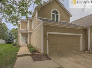 8428 W 119th Ter, Overland Park, KS 66213