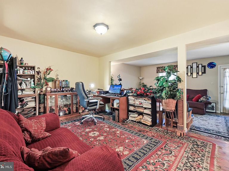 Listing photo 5