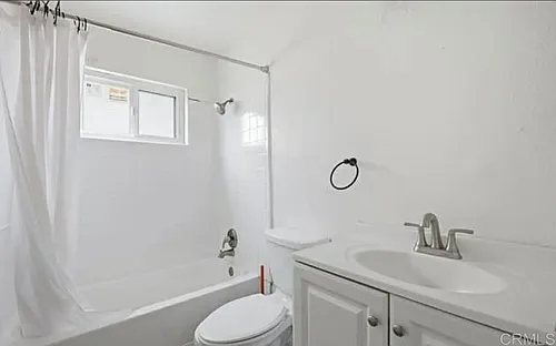 1877 Donax Ave #3 Photo 1