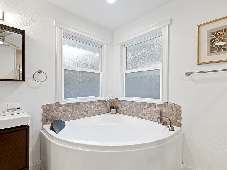 6321 Town Hill Ln — Photo 16