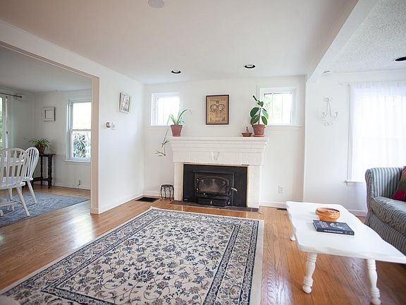 Another living room/dining room photo.
