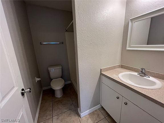 5th image of 2600-2602 Todd Ave S