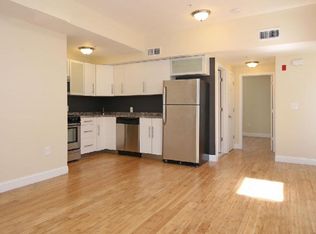 28 Princeton St #3R, Boston, MA 02128