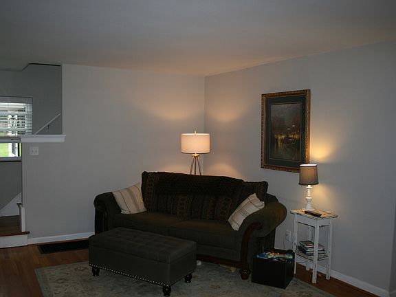 2nd image of 52 Arcadia Ave