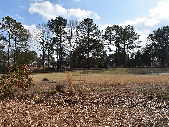 3rd image of 842 Bentwood Cir