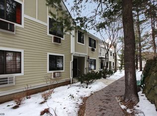 16AC Foxwood Dr UNIT C, Morris Plains, NJ 07950