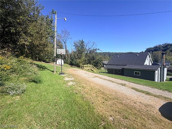 5th image of 53749 Pike St
