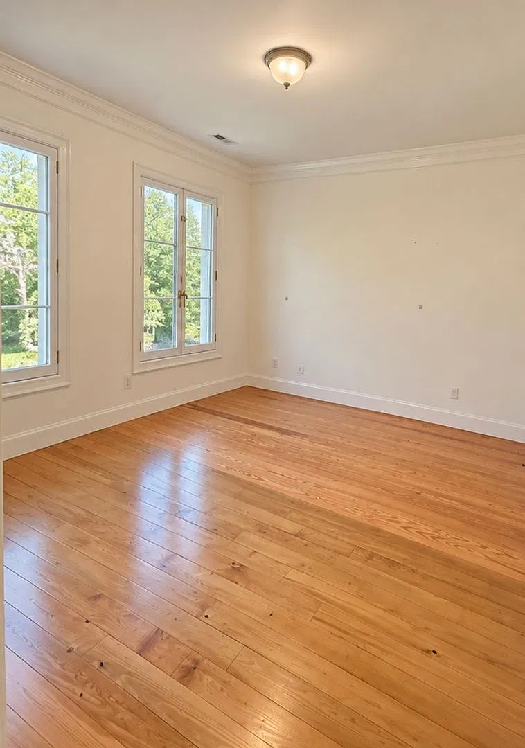 Beautiful Home With Heated Pool in Prime Raleigh Location! — Photo 4