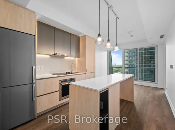 11 Ordnance St, Toronto, ON