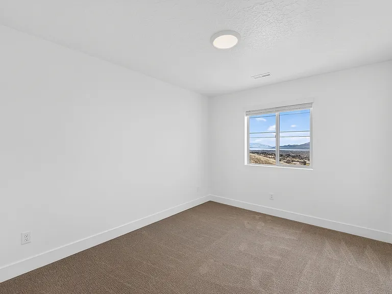 2203 W Swift Fox Dr — Photo 17