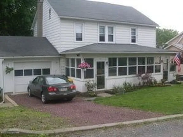 144 Shoup St, Bangor, PA 18013