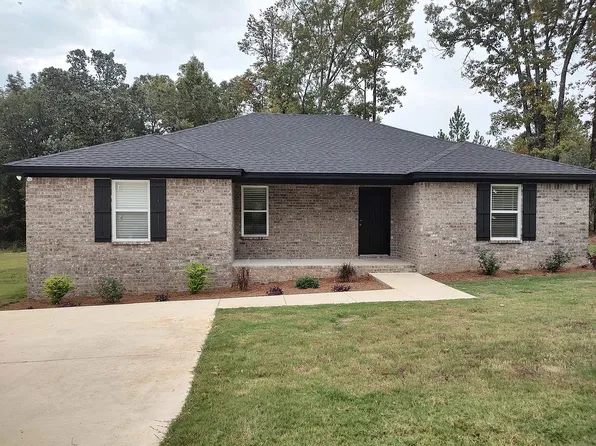 215 Indian Ln, Tallassee, AL 36078