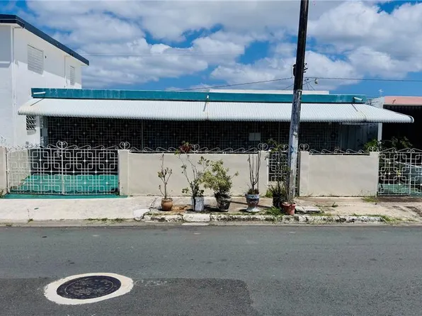 Calle 232 Country Club Jf #34, Carolina, PR 00982