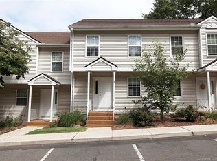 3 Marjorie Ln, Manchester, CT 06042