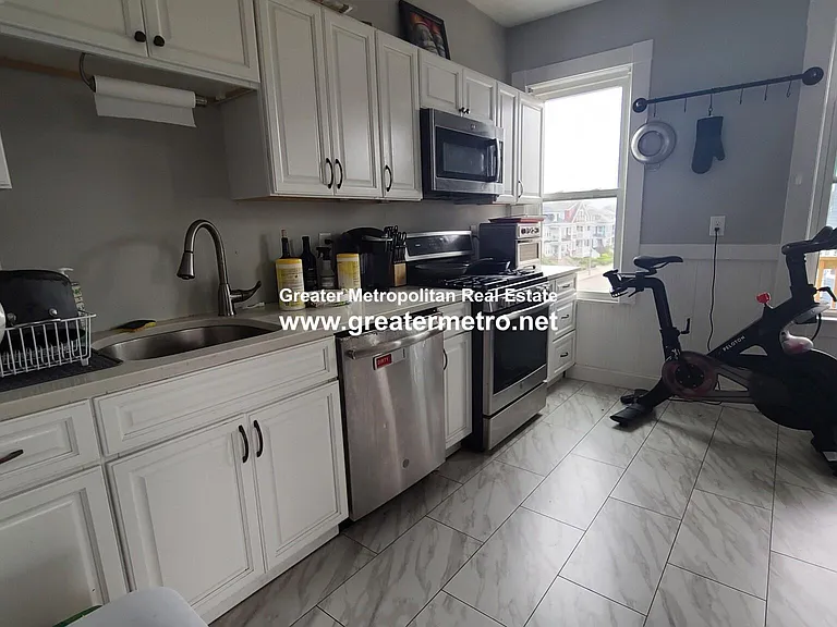 226 M St #2 — Photo 1