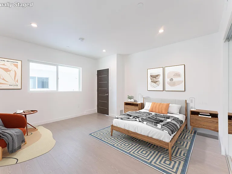 6845 Haskell Ave #1 — Photo 3
