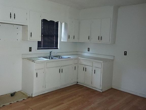 4th image of 500 Hillcrest Avenue #500