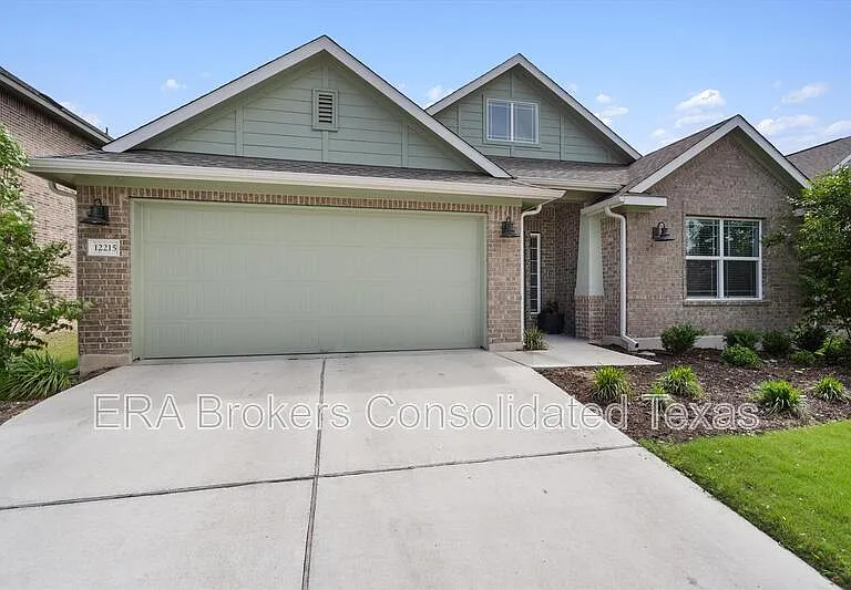 12215 Coronilla Bnd — Photo 3