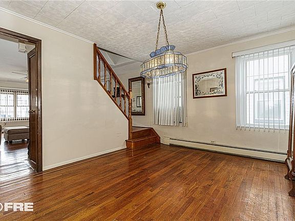 5th image of 3305 Avenue S