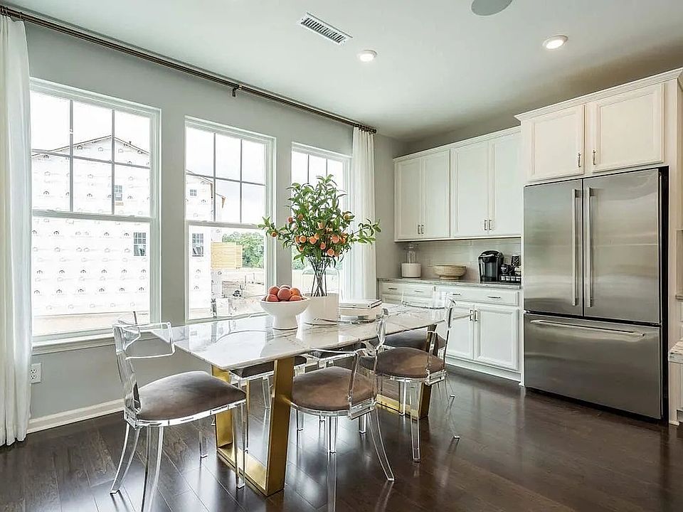 1st image of 1109 Falling Rock Pl