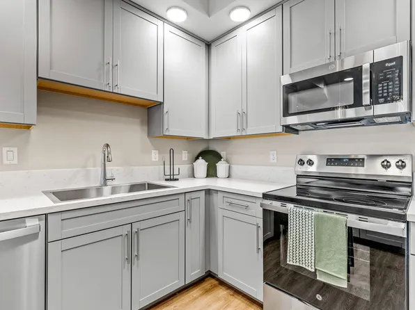 WELCOME TO 1965 MOUNTAIN VIEW