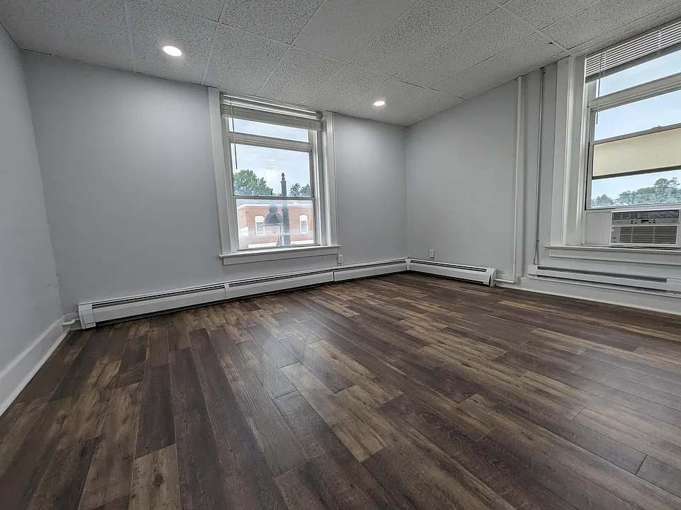 124 S 2nd St #207