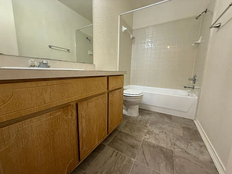 4504 Alan Kent Dr — Photo 12