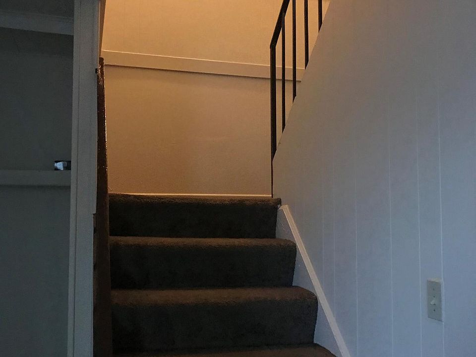 2nd image of 1212 Ericsson Ave