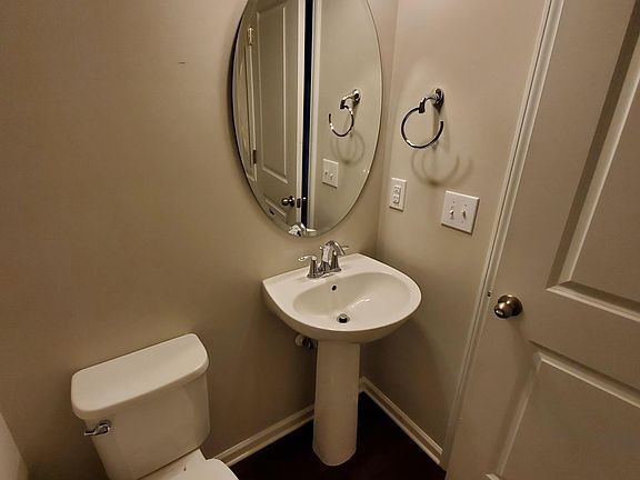 4th image of 257 Rubrum Dr