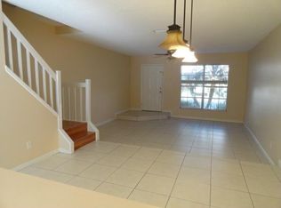 2893 S Belmont Ln, Hollywood, FL 33026