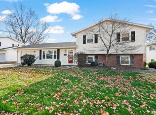 2236 Lynnhaven Dr, Springfield, IL 62704