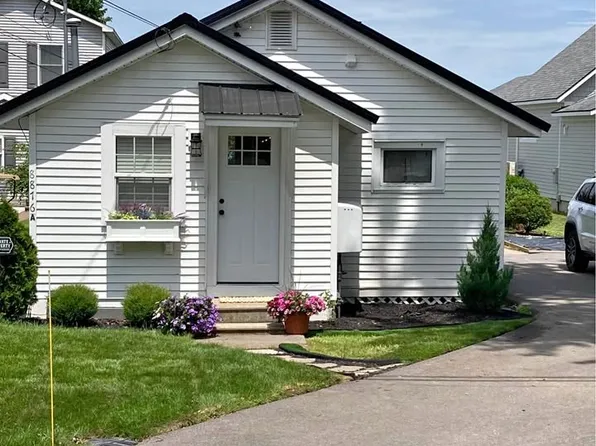 8876 Maple Dr, Cicero, NY 13039