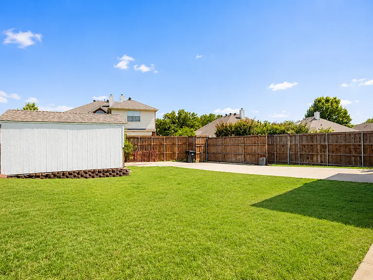 10057 Wyndbrook Dr — Photo 2