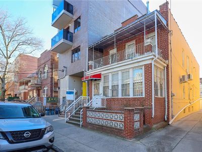 914 57th St, Brooklyn, NY, 11219