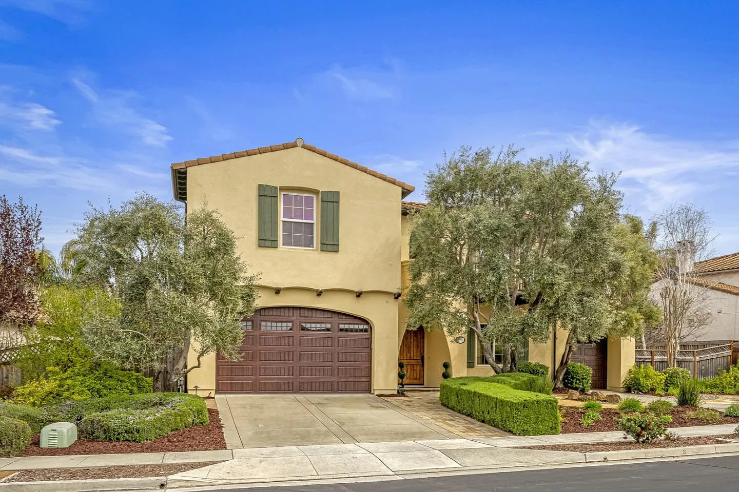 2555 Muirfield Way photo 1