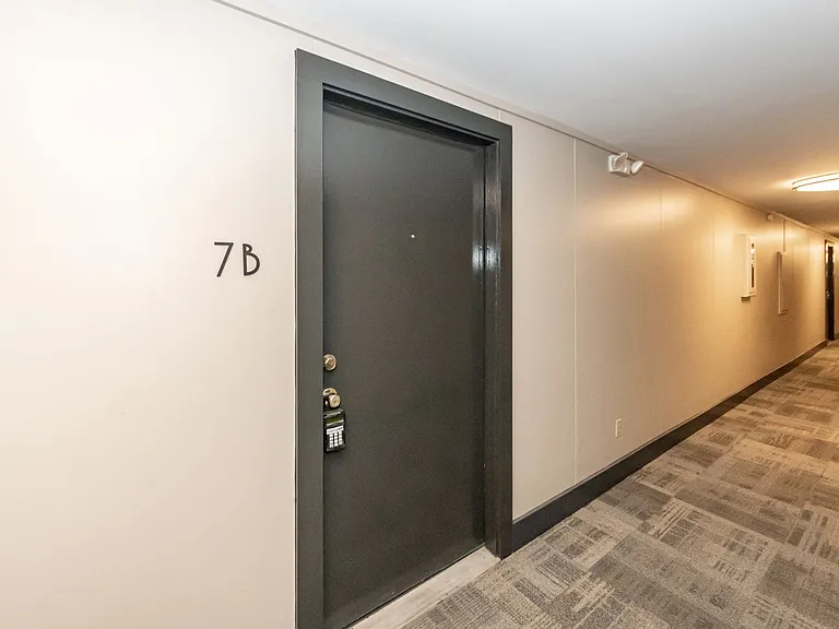 259 E Bay St #7B — Photo 5