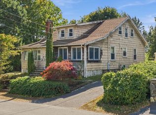 126 Village St, Marblehead, MA 01945