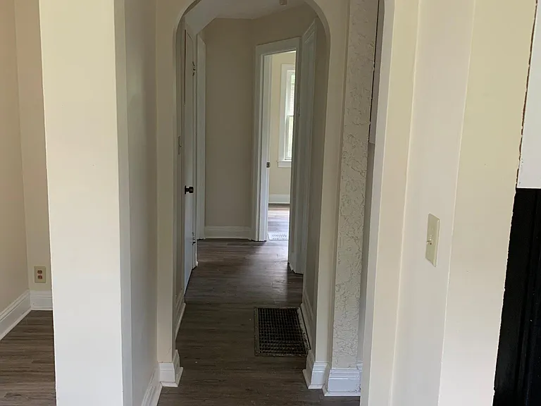 1116 Springview Dr — Photo 2