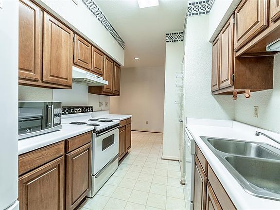 4th image of 2400 N Braeswood Blvd APT 234
