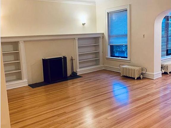 3rd image of 5859 N Kenmore Ave #3N