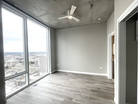 5th image of 805 Church St APT 2701