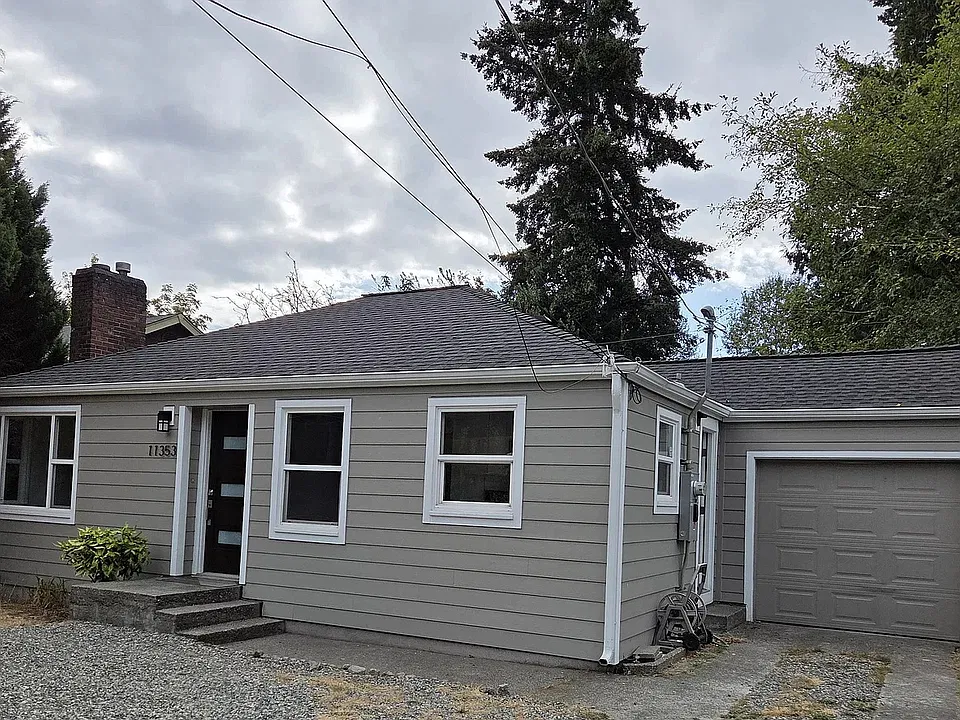 11353 5th Ave NE