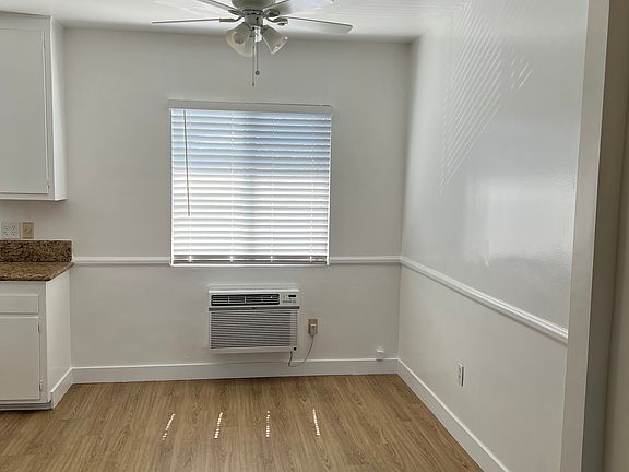 3rd image of 8415 Amigo Ave APT 8