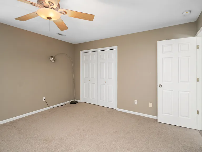 1101 Stonecreek Dr — Photo 28