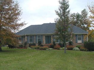7901 Meadow View Dr, Nashville, TN 37221