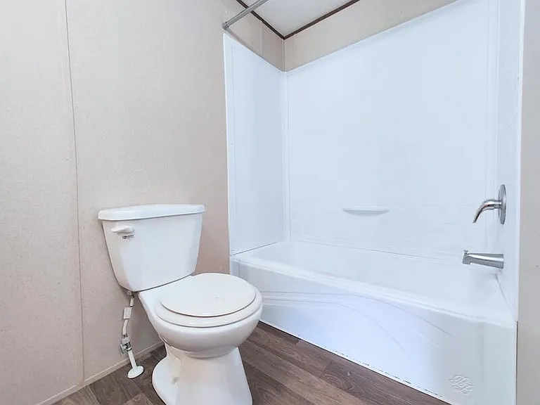 337 W Tower Ln — Photo 6