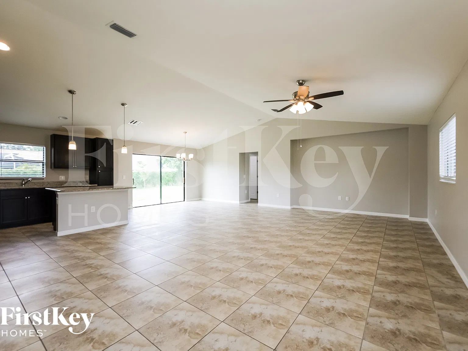 4 bed, 2.0 bath, 1818 sqft, $2,170 — Photo 4