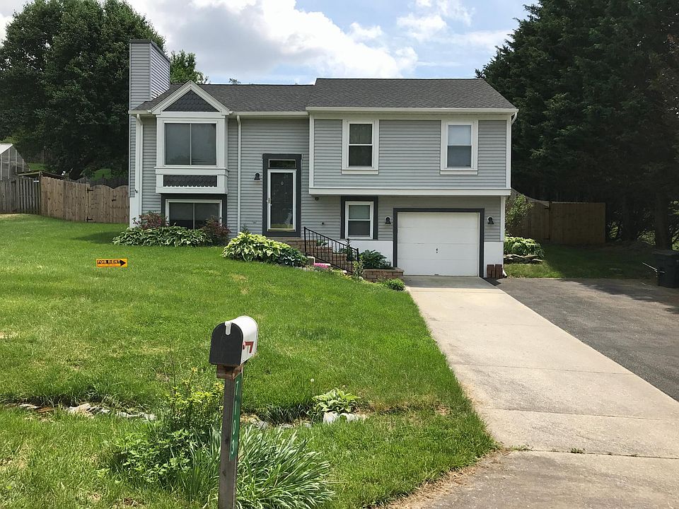 Curbside view May 2018